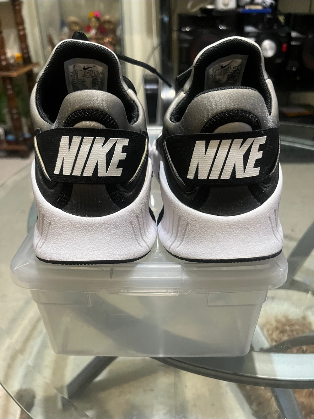 Nike Metcon Black and Gray Women's Cushioning Training Sneakers - Picture 4 of 13